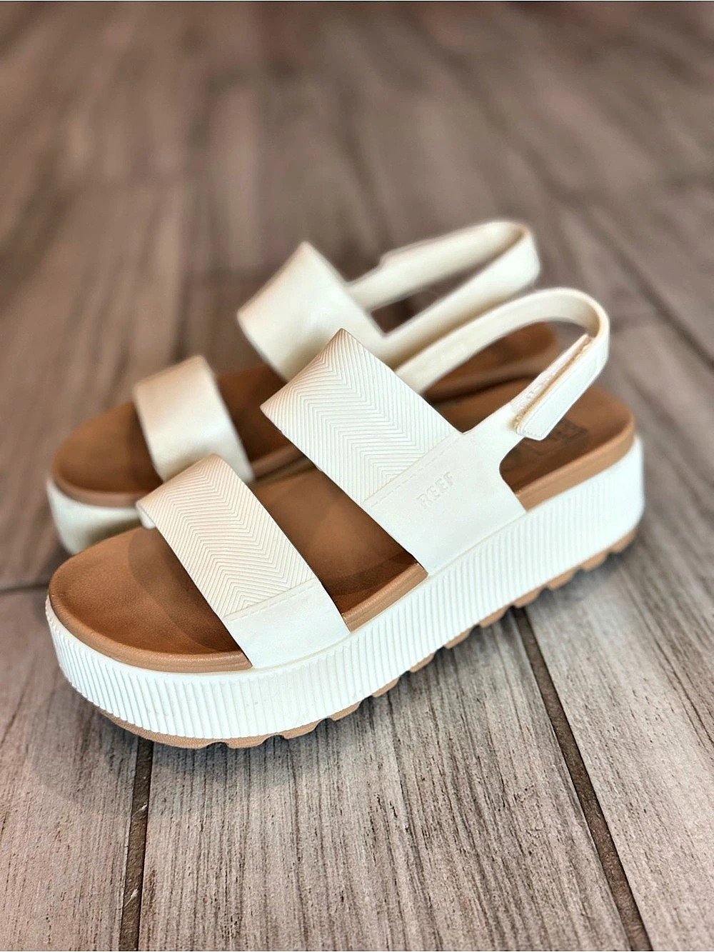 Reef Cushion Vista Hi Platform Sandals White & Brown
